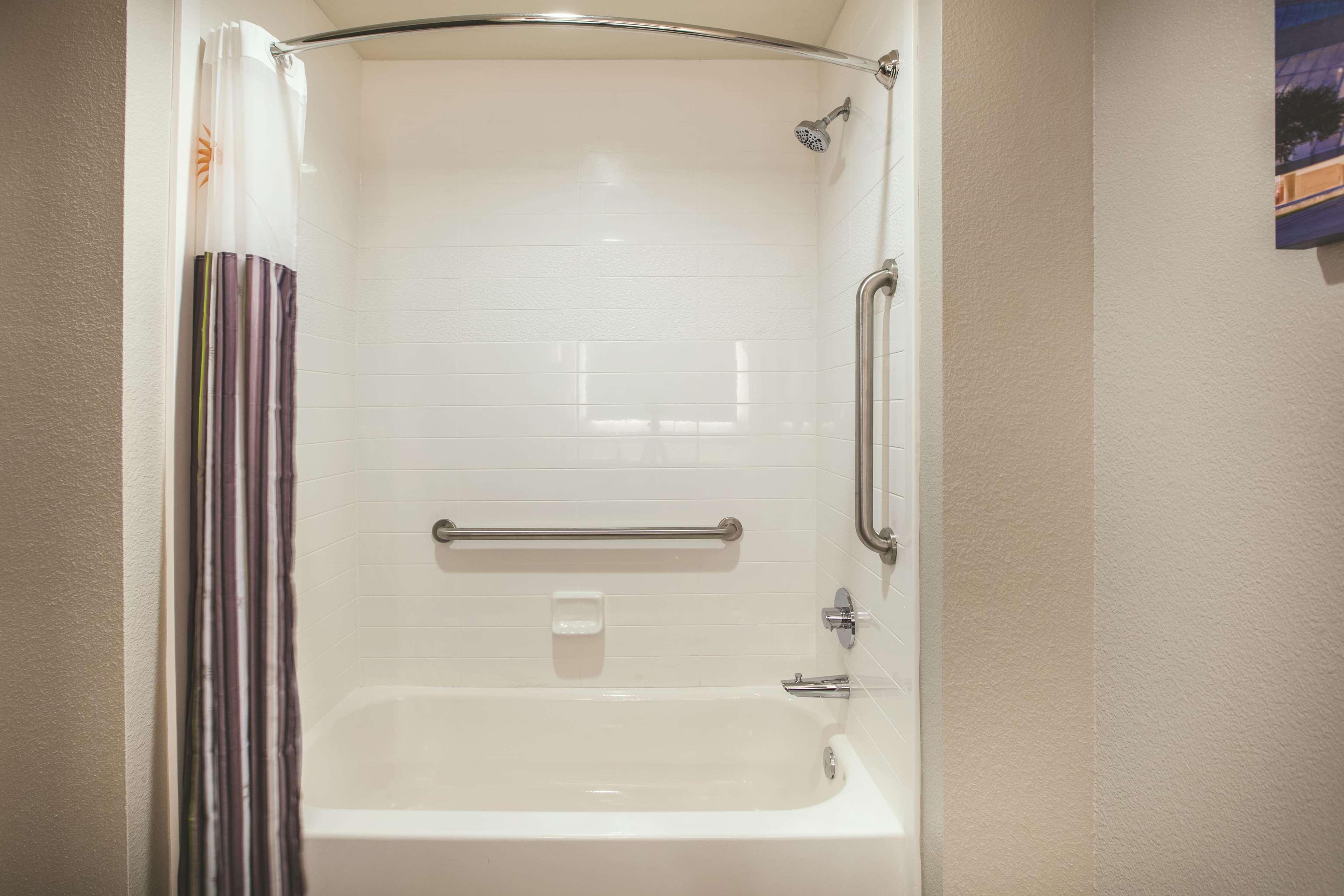 La Quinta By Wyndham Dallas - Richardson Экстерьер фото