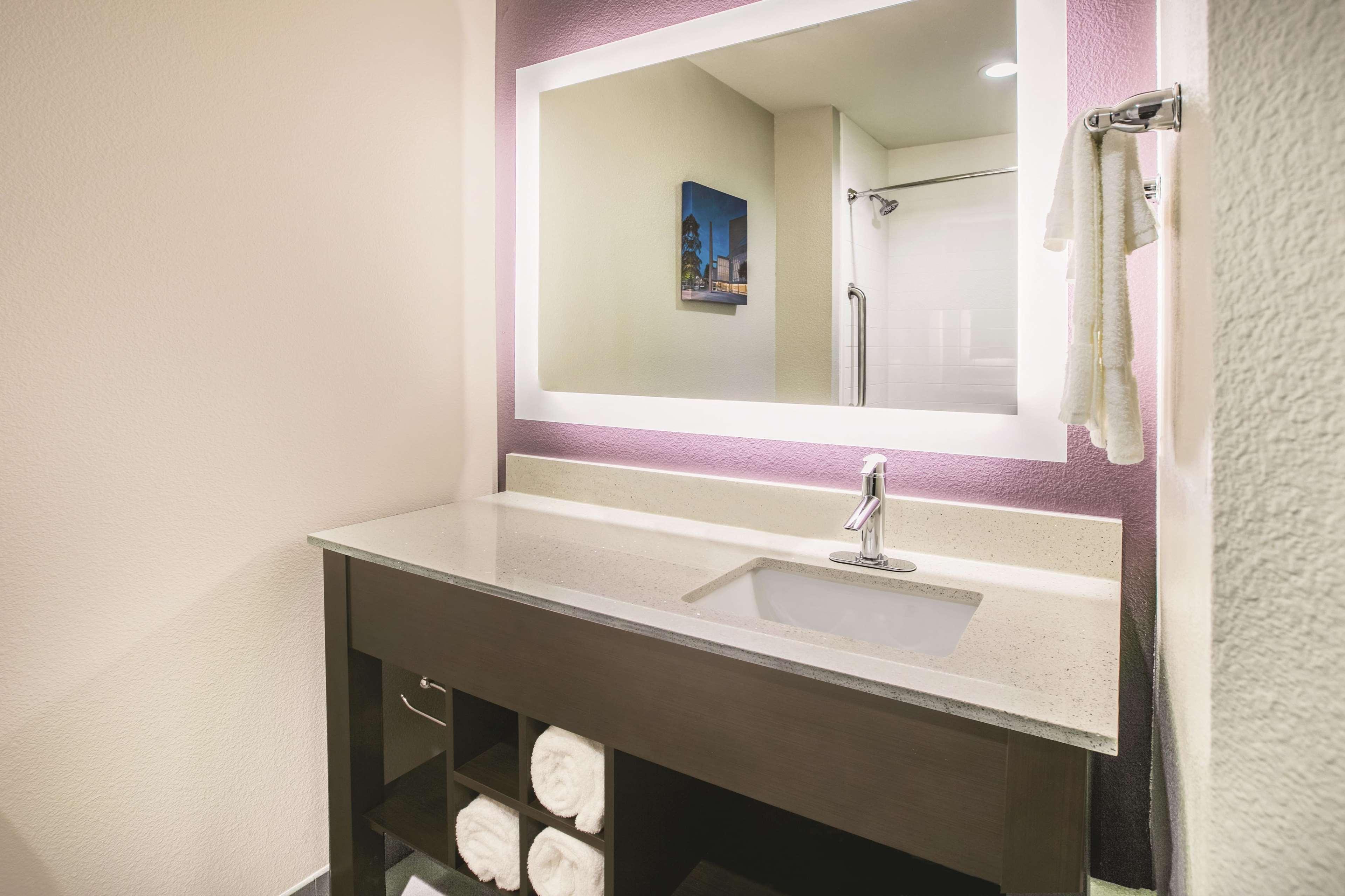 La Quinta By Wyndham Dallas - Richardson Экстерьер фото