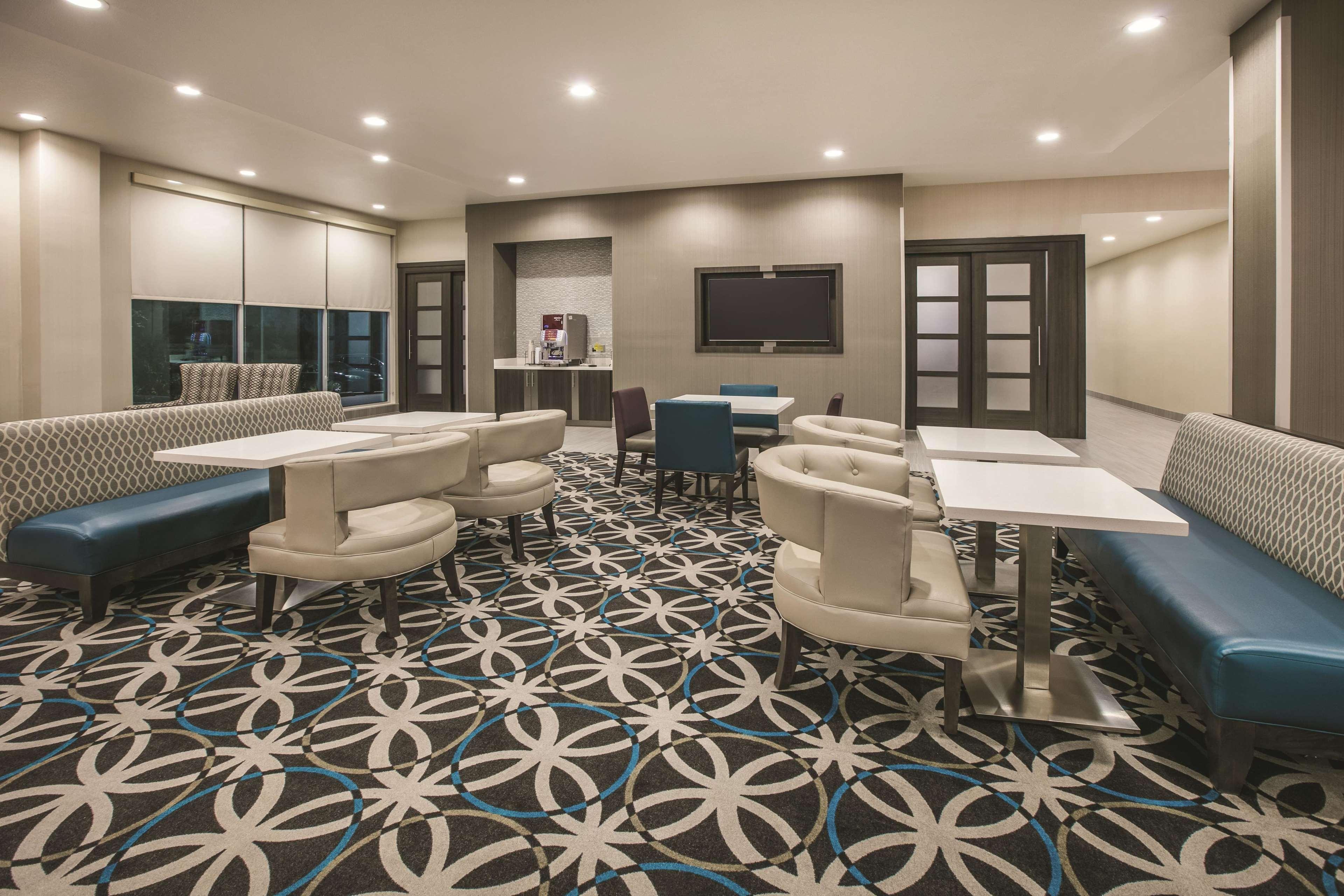 La Quinta By Wyndham Dallas - Richardson Экстерьер фото