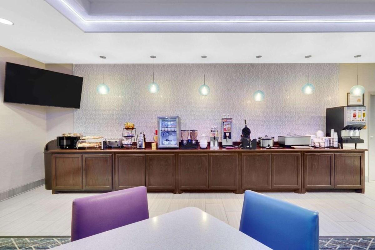 La Quinta By Wyndham Dallas - Richardson Экстерьер фото
